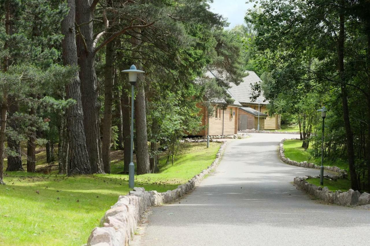 Macdonald Woodland Lodges At Macdonald Aviemore Resort Extérieur photo